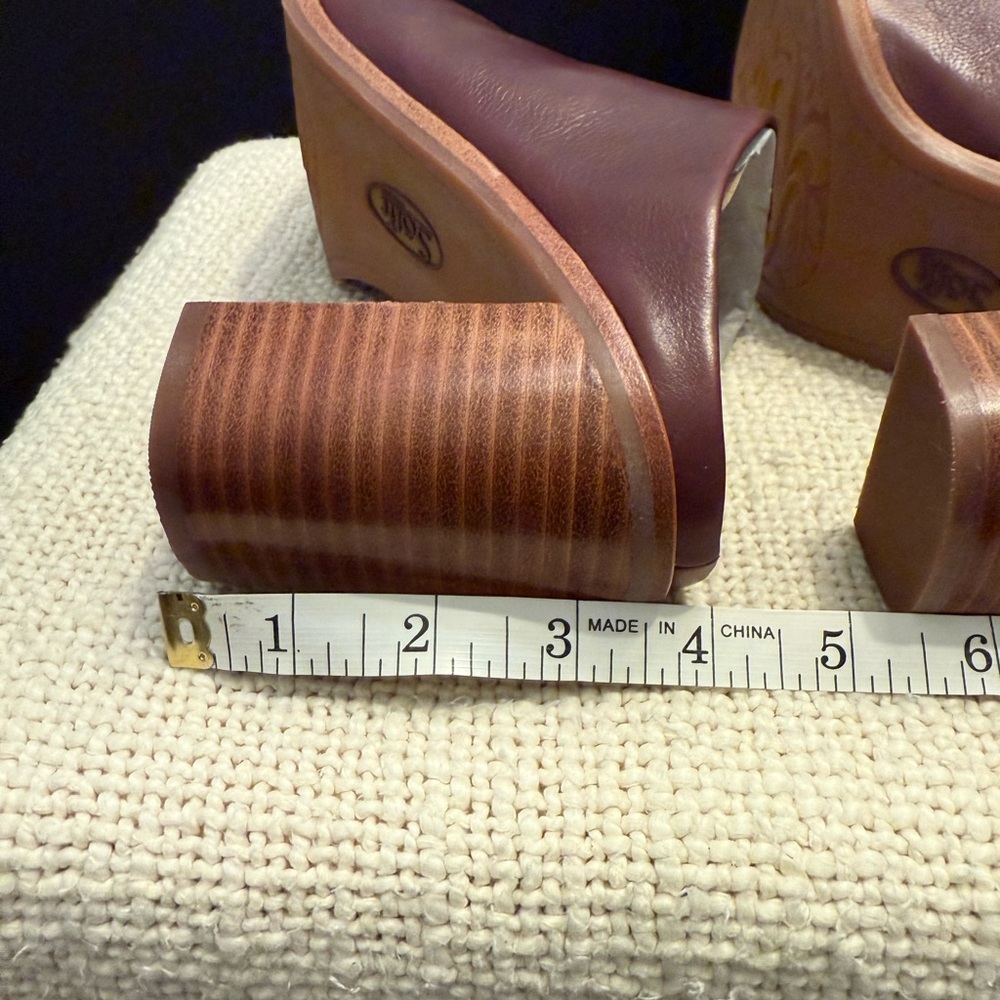 Sofft Burgundy Leather Open-Toe Mule Sandals - Picture 6 of 8